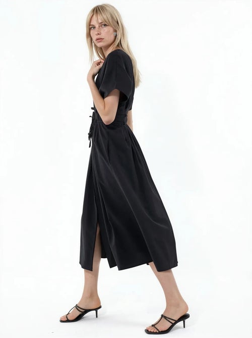 Robe chemise midi décontractée à col en v busem - Kiabi Robe chemise midi décontractée à col en v busem - Kiabi