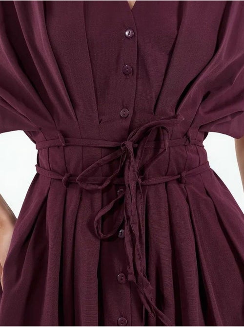 Robe chemise midi décontractée à col en v busem - Kiabi Robe chemise midi décontractée à col en v busem - Kiabi