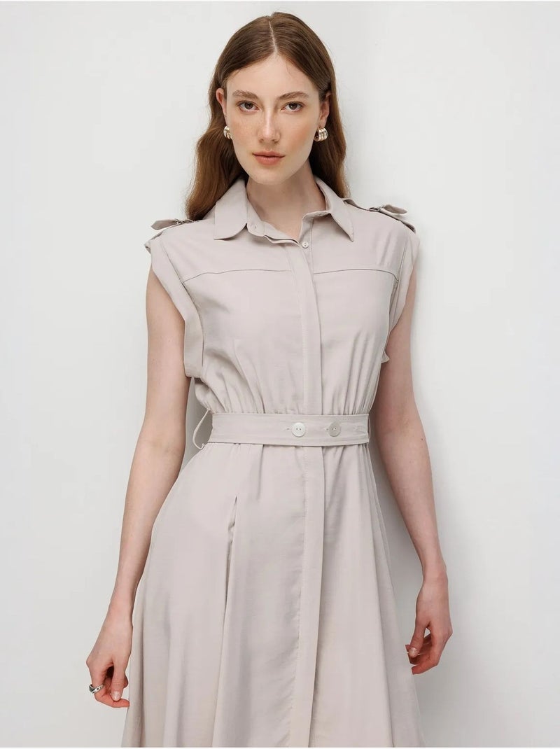Robe chemise midi trapèze texturée avec ceinture mixray Gris clair - Kiabi