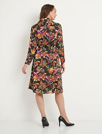 Robe chemisier courte satin fleuri manches longues