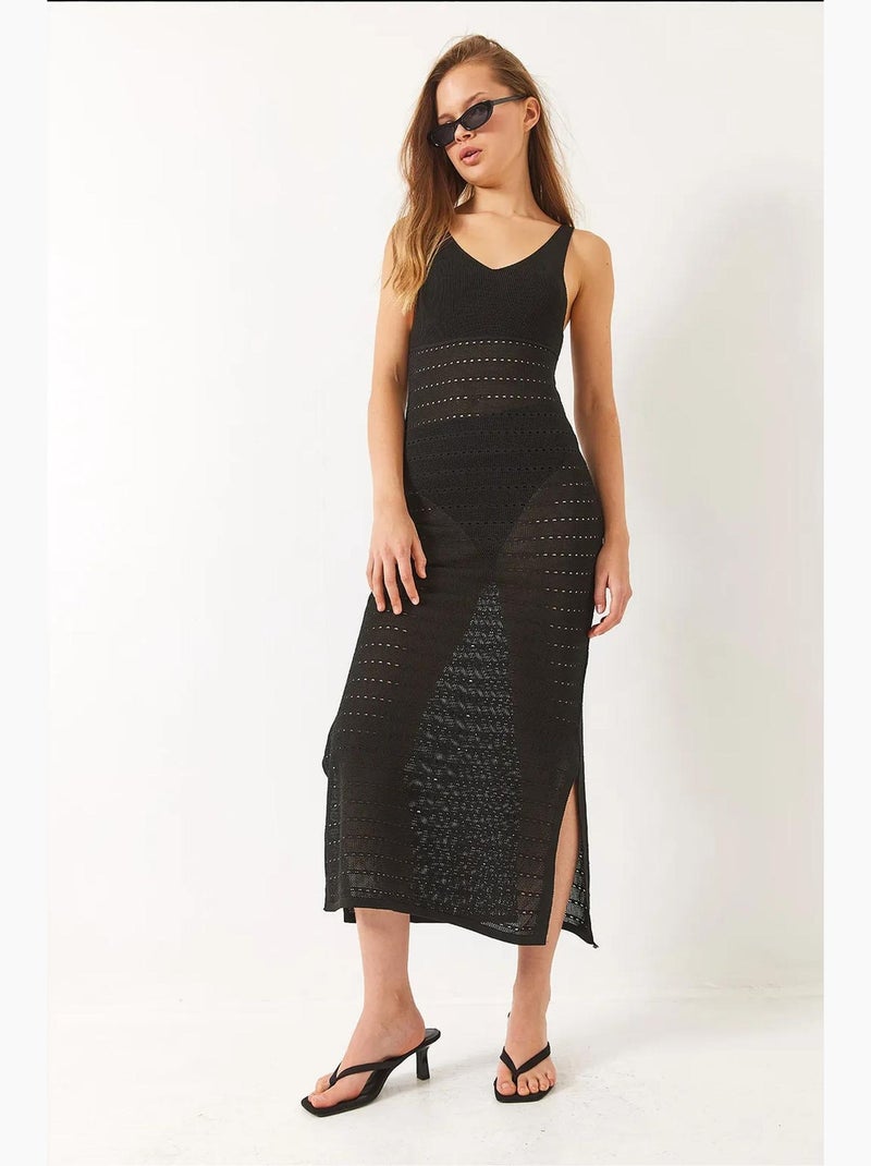 Robe col en v avec fentes et détails ajourés lucci Noir - Kiabi