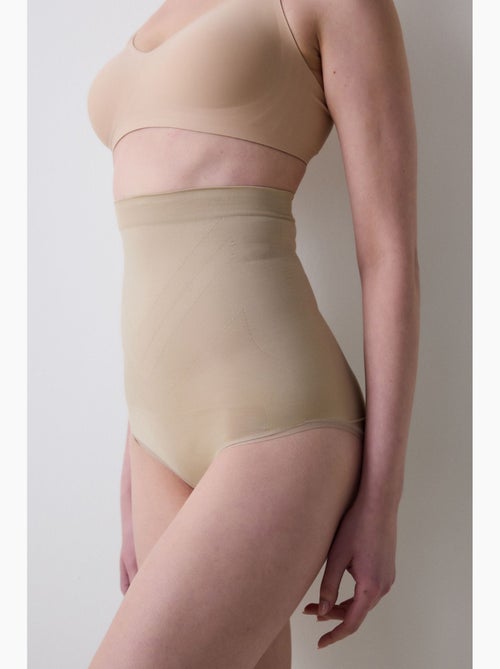 Robe corset gainante sans coutures penti - Kiabi Robe corset gainante sans coutures penti - Kiabi