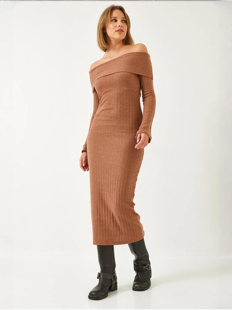 Robe côtelée à manches évasées et col madonna de bianco lucci Camel - Kiabi