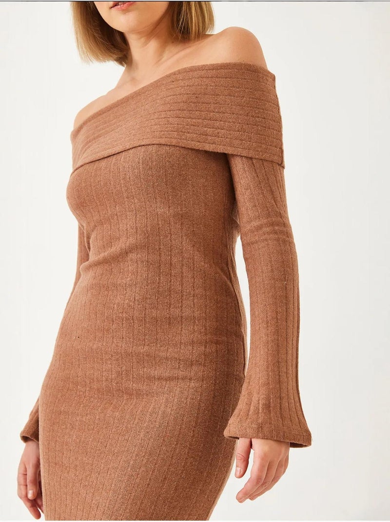 Robe côtelée à manches évasées et col madonna de bianco lucci Camel - Kiabi