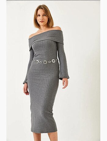 Robe côtelée à manches évasées et col madonna de bianco lucci