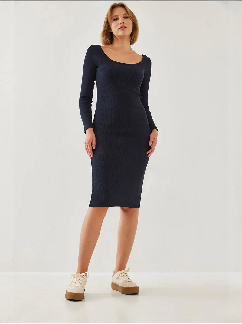 Robe côtelée basique à manches longues et col carré bianco lucci Bleu marine - Kiabi