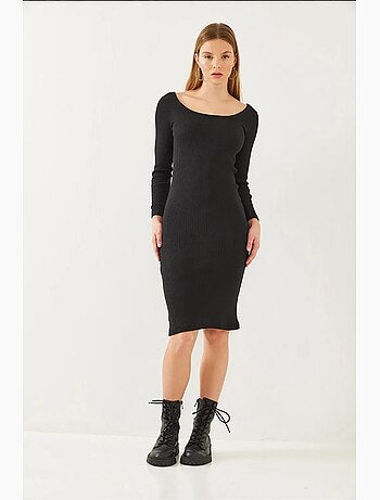 Robe côtelée basique à manches longues et col carré bianco lucci