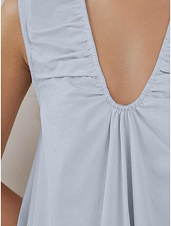 Robe coupe a à mini col en u