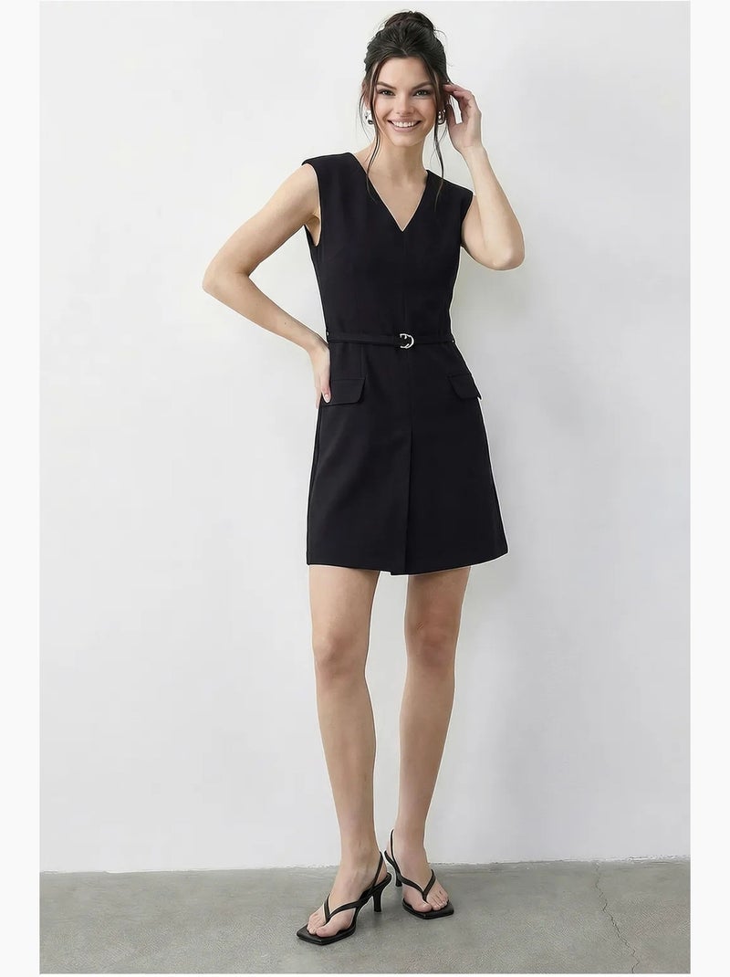 Robe courte à ceinture et col en v lucci Noir - Kiabi