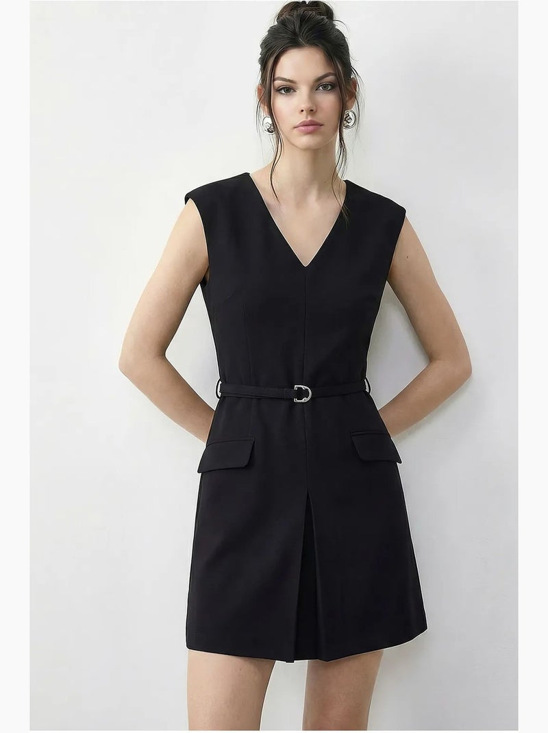 Robe courte à ceinture et col en v lucci Noir - Kiabi