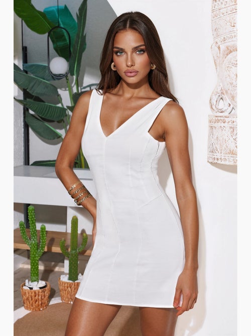 Robe courte à col en v hiccup - Kiabi Robe courte à col en v hiccup - Kiabi