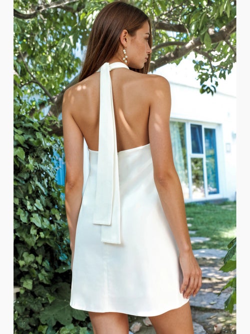 Robe courte à col halter et fermeture boutonnée hiccup - Kiabi Robe courte à col halter et fermeture boutonnée hiccup - Kiabi