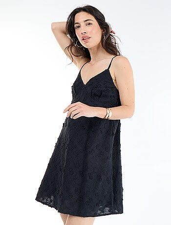 Robe courte à fines bretelles avec broderies all-over