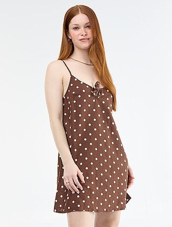 Robe courte à fines bretelles réglables
