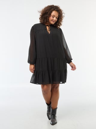 Robe courte à motif à manches longues