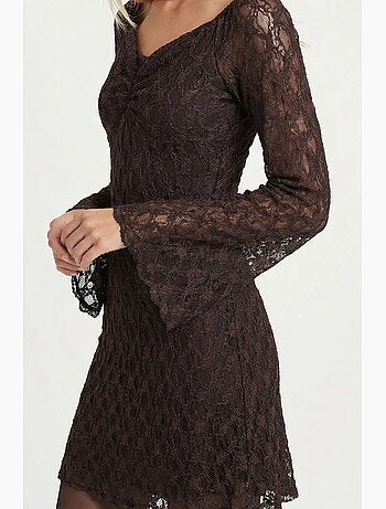 Robe courte ajustée en dentelle istanbul