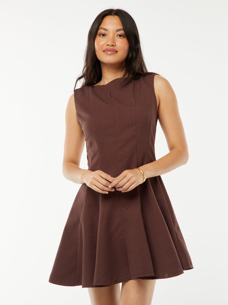 Robe courte ajustée sans manches Marron - Kiabi