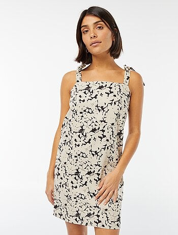 Robe courte au col carré avec bretelles à nouer