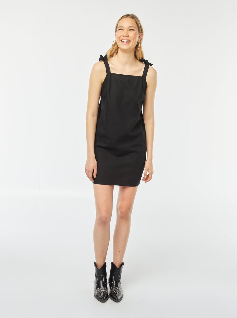 Robe courte au col carré avec bretelles à nouer noir - Kiabi