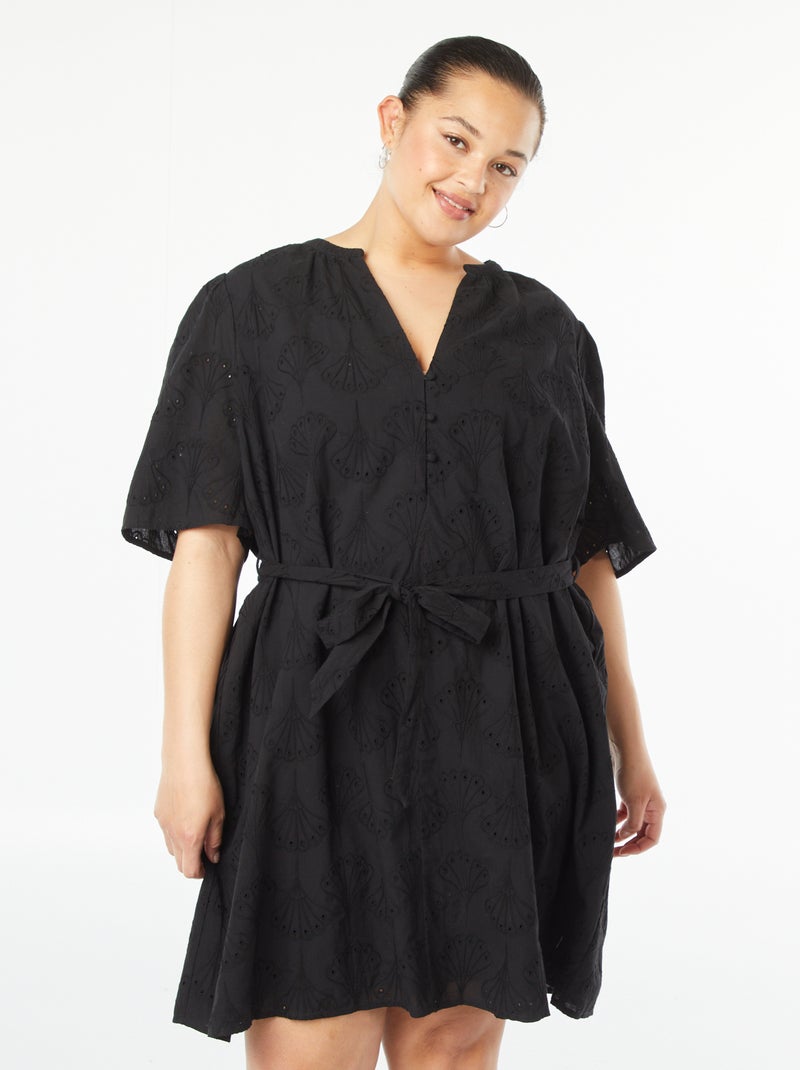 Robe courte avec broderie anglaise noir - Kiabi