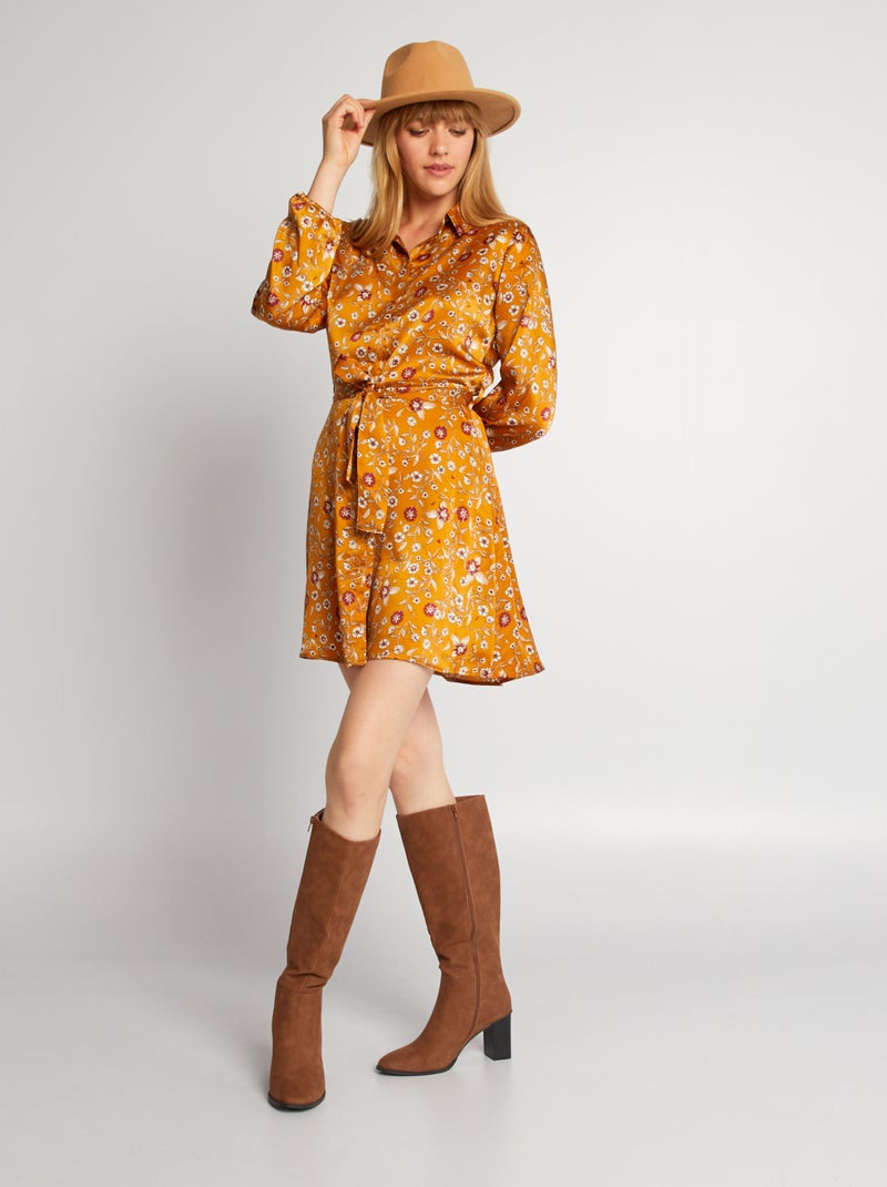 Robe courte avec ceinture Jaune - Kiabi