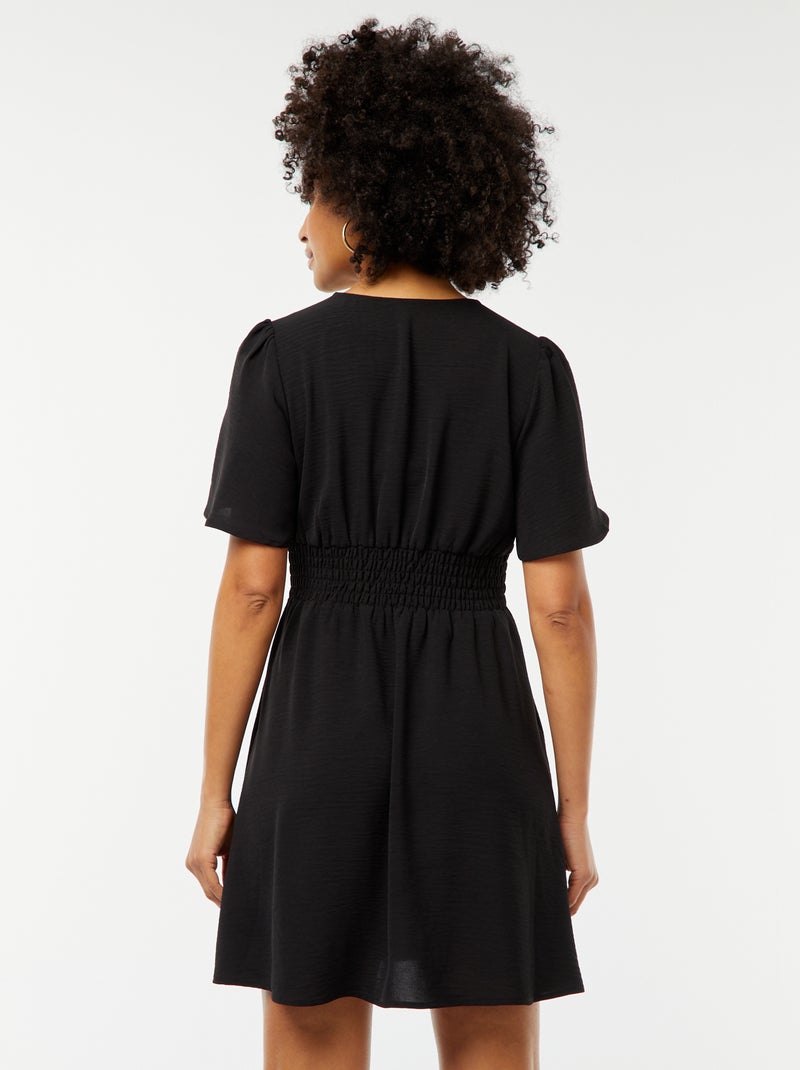 Robe courte avec ceinture plissée en Georgette Noir - Kiabi