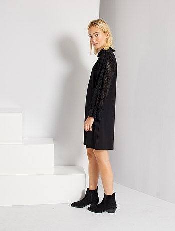 Robe courte avec dentelle