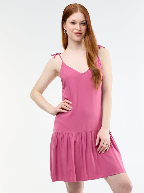 Robe courte avec fines bretelles et base volantée - Kiabi