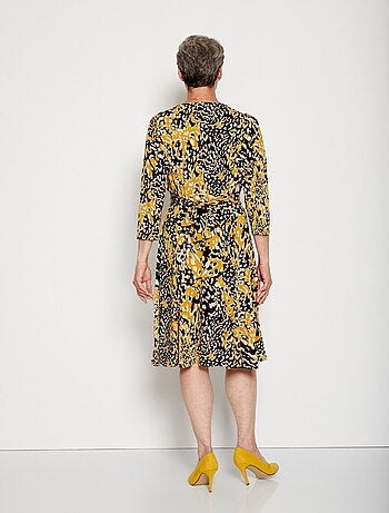 Robe courte cache-coeur en maille