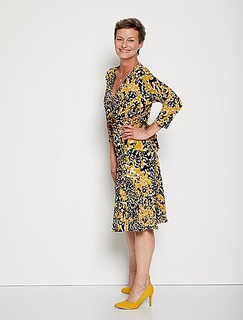 Robe courte cache-coeur en maille