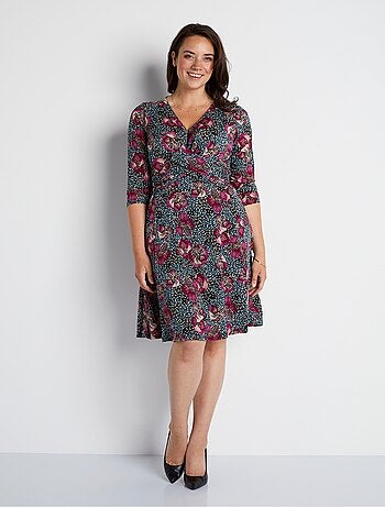 Robe courte cache-coeur en maille