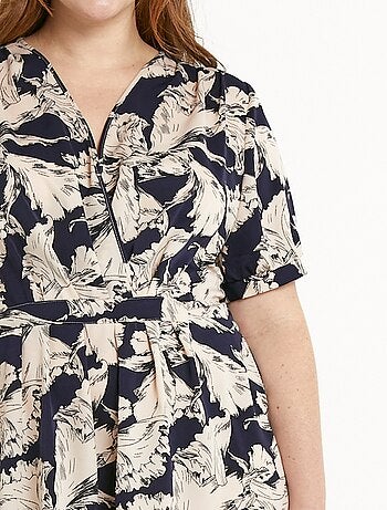 Robe courte cache-coeur fluide motif graphique