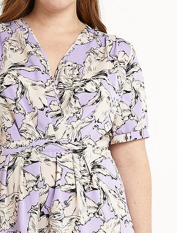 Robe courte cache-coeur fluide motif graphique