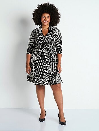 Robe courte cache-coeur manches 3/4