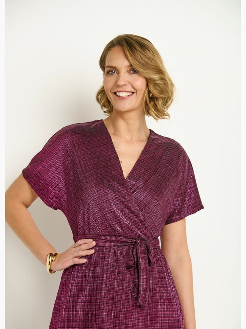 Robe courte cache-coeur motif métallisé - AFIBEL - Kiabi Robe courte cache-coeur motif métallisé - AFIBEL - Kiabi