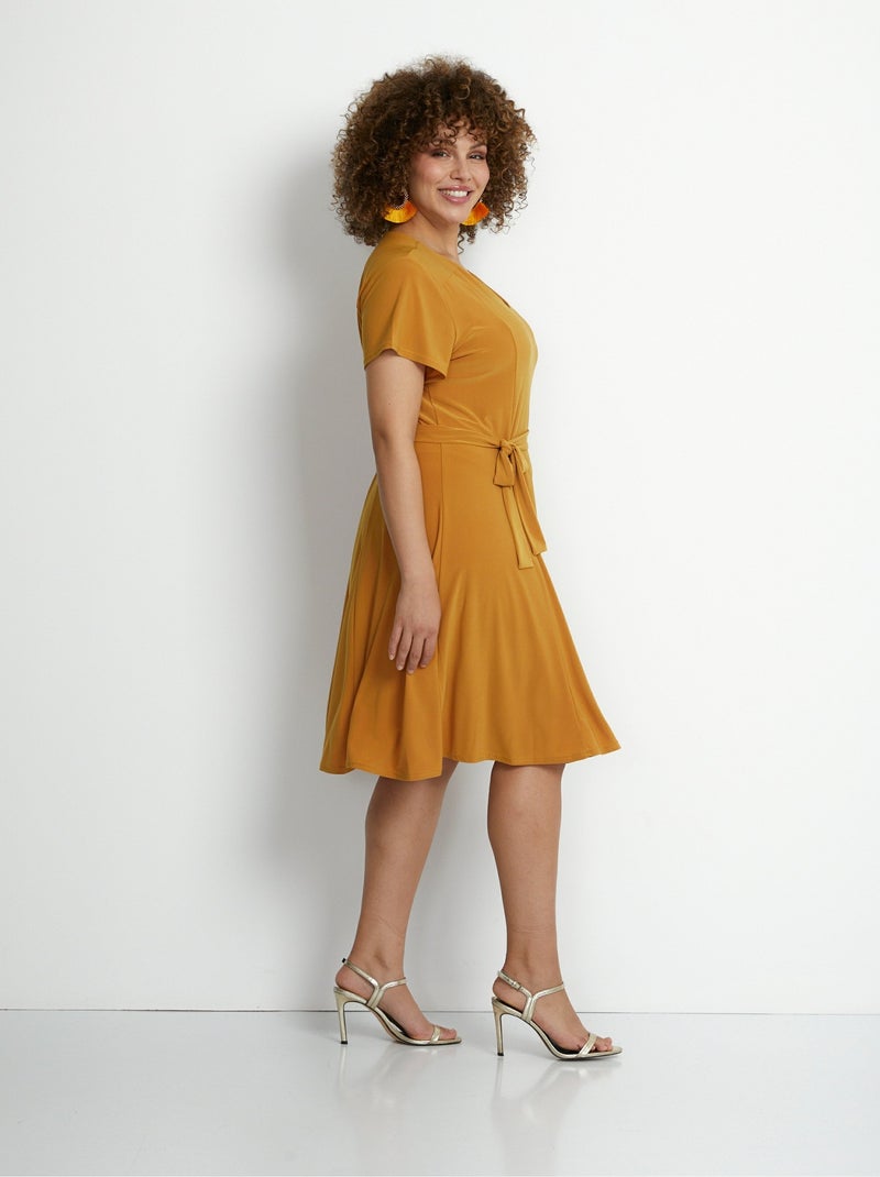 Robe courte ceinturée col V - Afibel Jaune - Kiabi