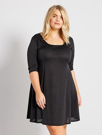 Robe courte col carré