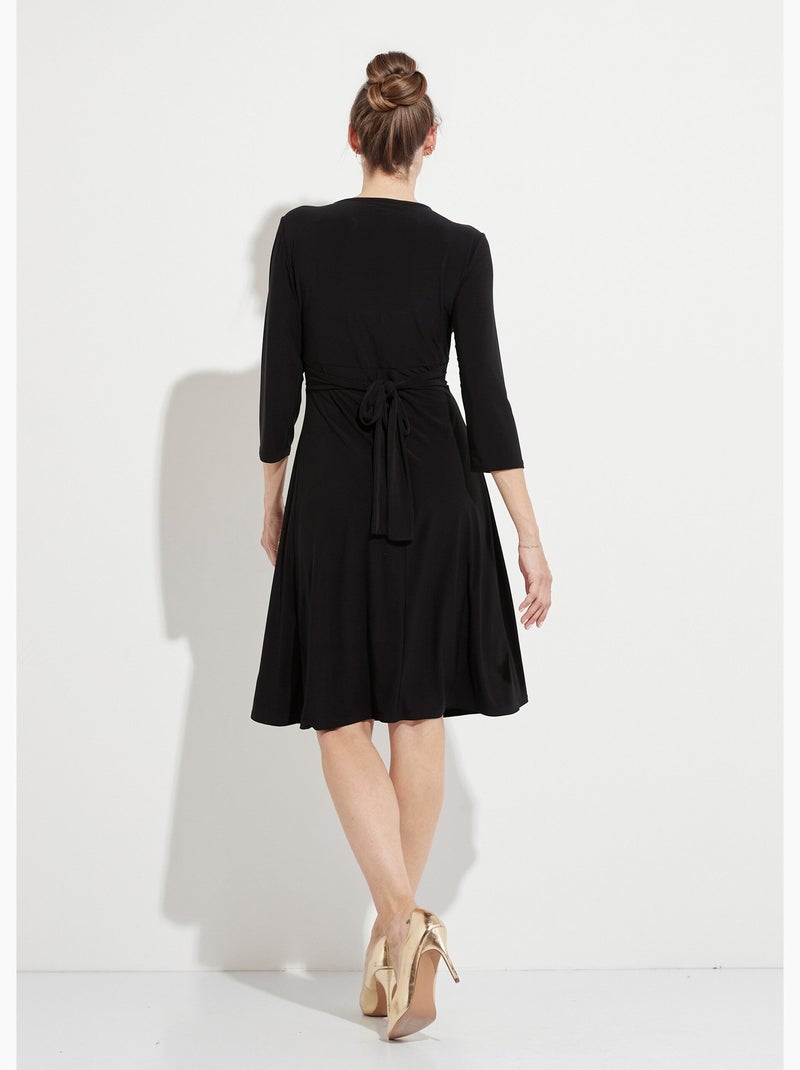 Robe courte col V effet drapé ceinture bijou Noir - Kiabi