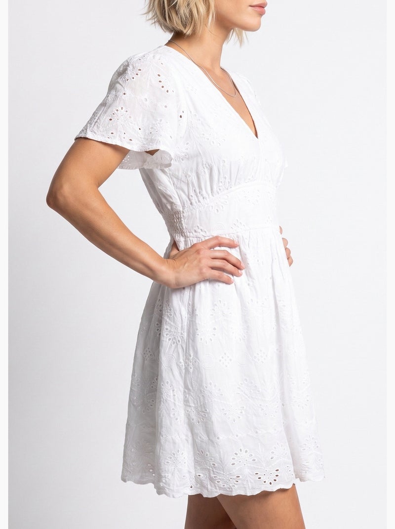 Robe courte col V et broderie anglaise - AFIBEL Blanc - Kiabi