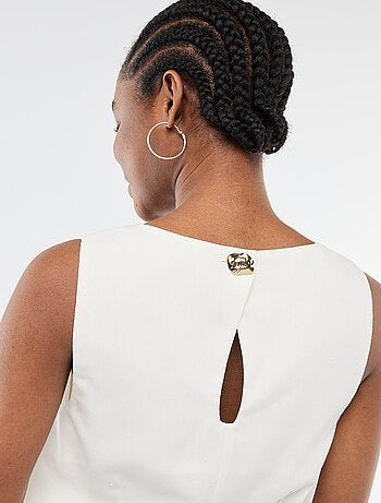 Robe courte de cérémonie