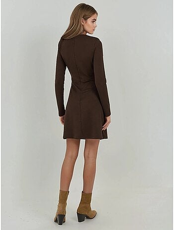 Robe courte drapée à col rond