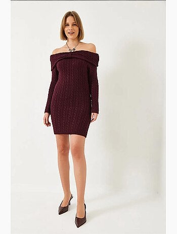 Robe courte en maille à câbles sans bretelles lucci