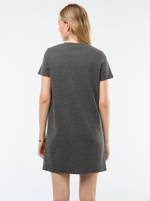 Robe courte en maille doudou côtelée - Kiabi