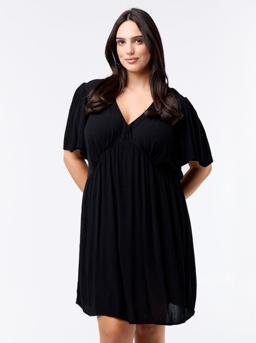 Robe courte en matière crêpée - Kiabi