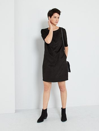Robe courte en suédine