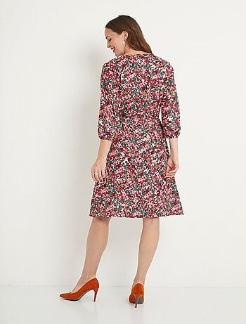 Robe courte évasée fleurie col V boutonné