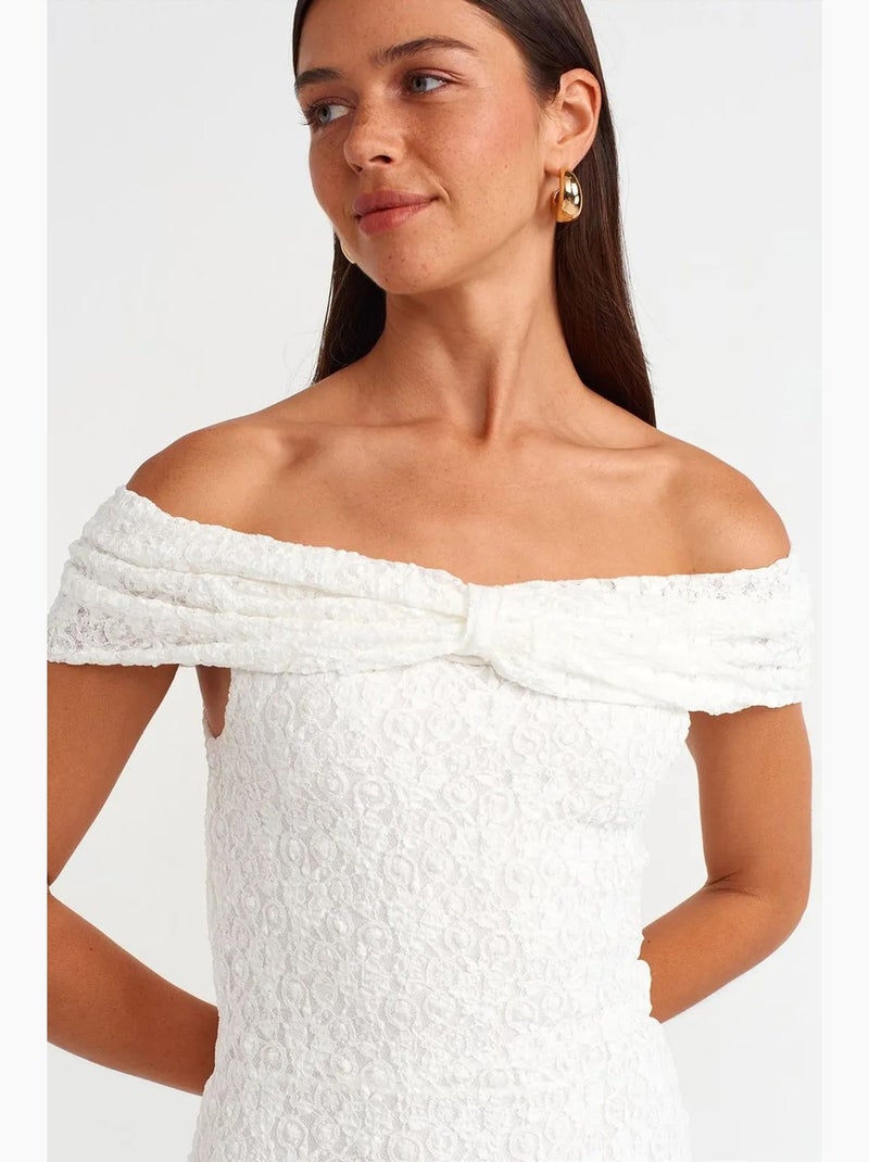 Robe courte moulante en dentelle dilvin Blanc - Kiabi
