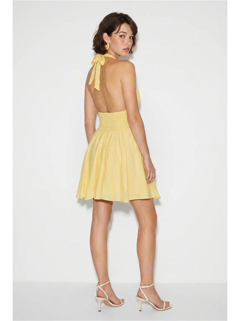 Robe courte patineuse à col halter lucci Jaune citron - Kiabi