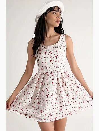Robe courte patineuse fleurie à encolure en u busem