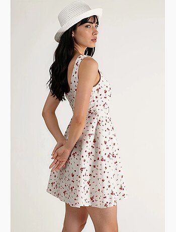 Robe courte patineuse fleurie à encolure en u busem